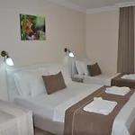 Neoss Boutique 3*
