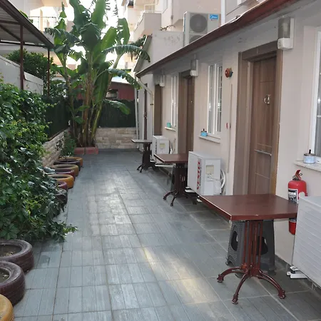 Neoss Boutique 3*