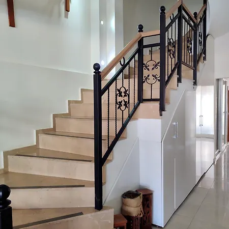 Neoss Boutique Hotel 3*