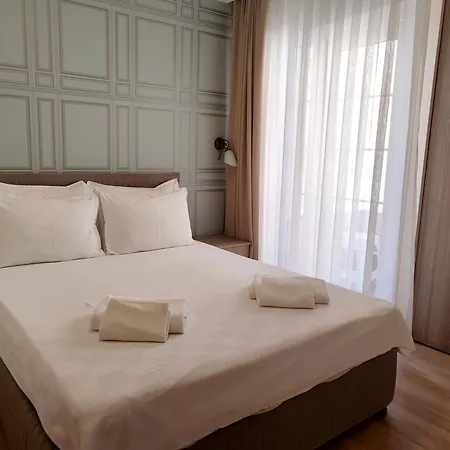 Neoss Boutique 3*